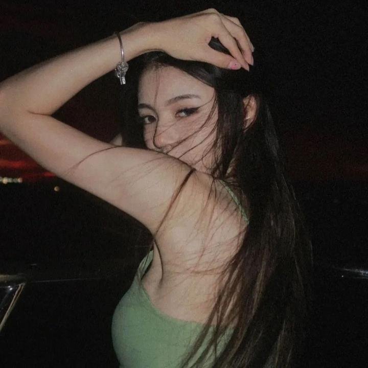 与雪女同行吃蟹